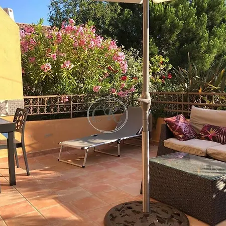 شقة T3 De Standing Avec Grande Terrasse Vue Colline *